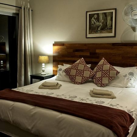 Rest-A-While Guest House - Pretoria Exterior foto