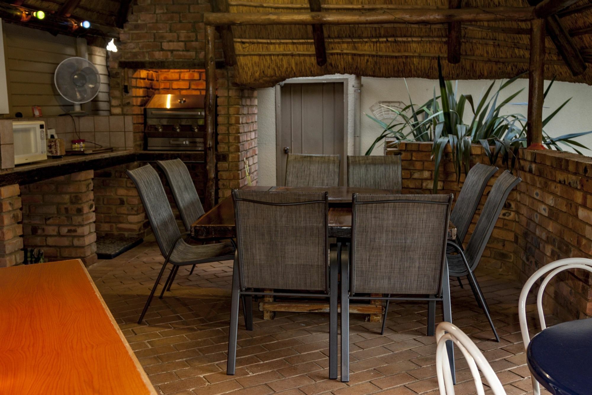 Rest-A-While Guest House - Pretoria Exterior foto