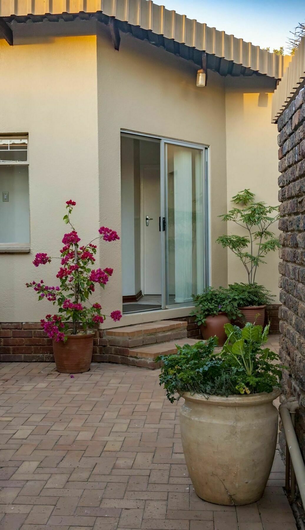 Rest-A-While Guest House - Pretoria Exterior foto