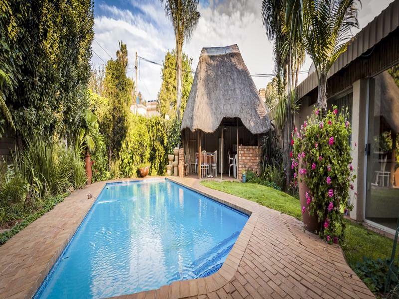 Rest-A-While Guest House - Pretoria Exterior foto